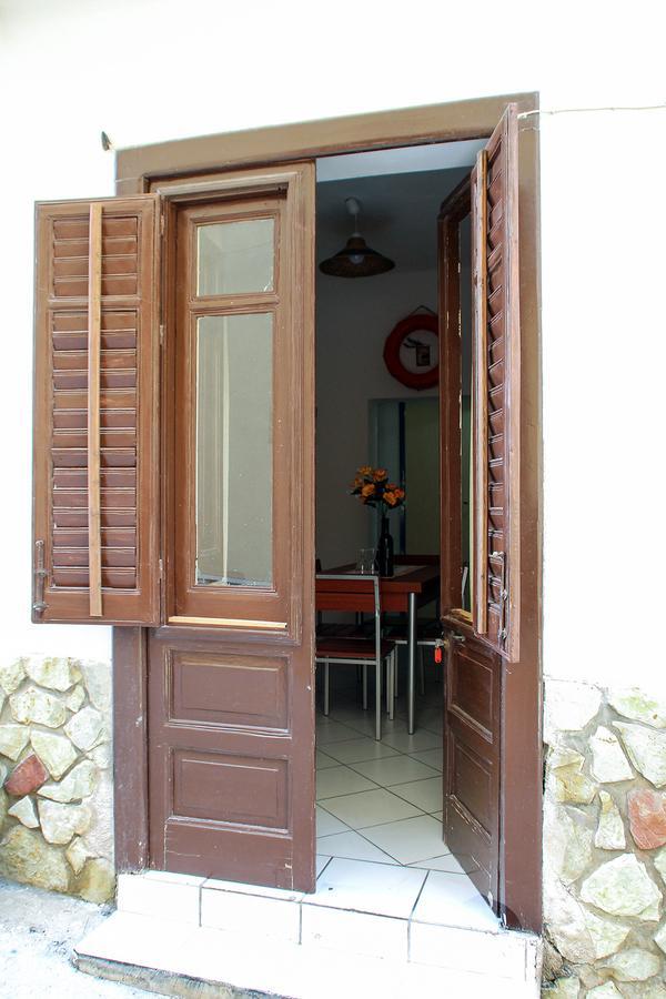 Don Vito'S Apartments Castellammare del Golfo Luaran gambar
